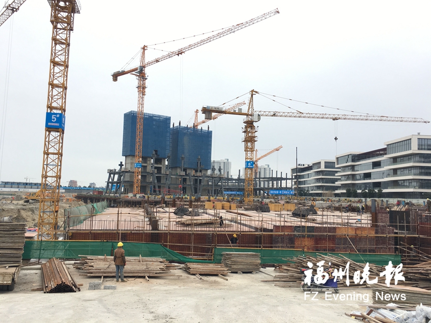 滨海新城东湖VR小镇二三期春节前7栋主体结构封顶
