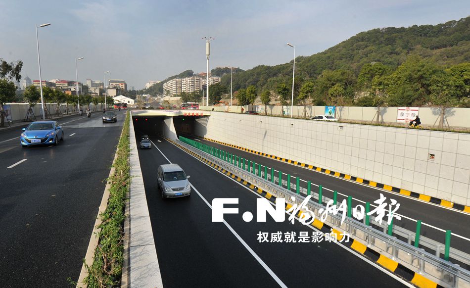 湖东路隧道正式通车 省图至东二环驱车仅需2分钟