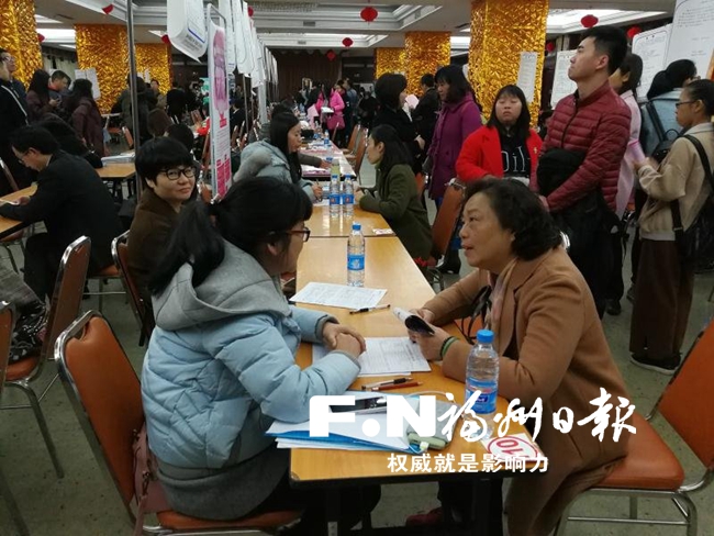 多场女性专场招聘会举行 913家企业提供岗位1.8万个