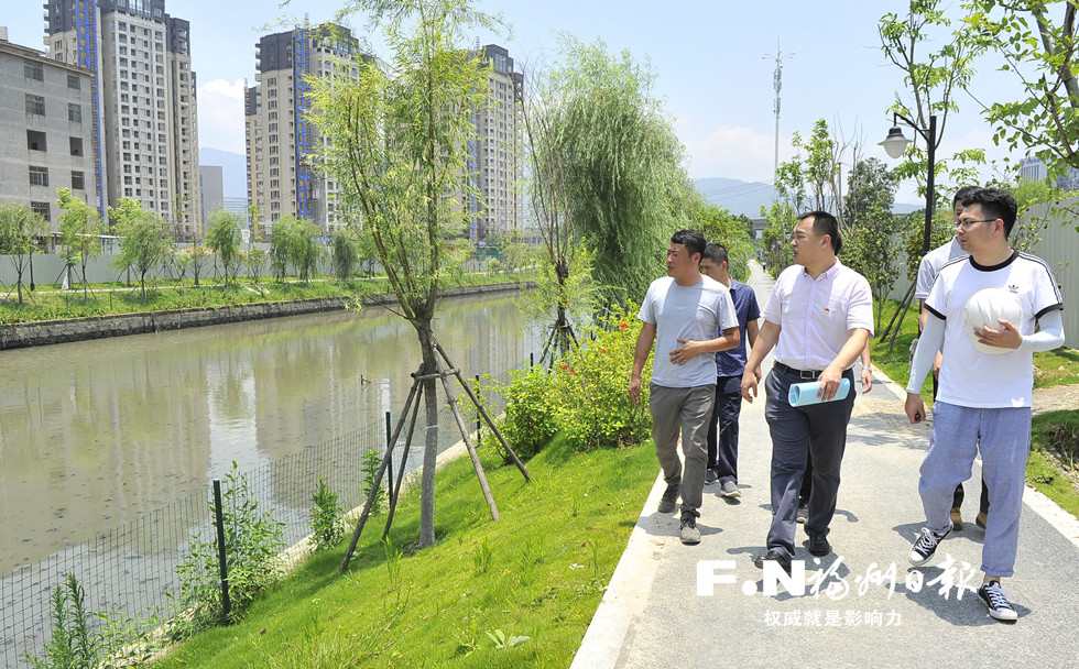 福州市建设局有支百人“护河团” 脱产驻点守护水清河畅