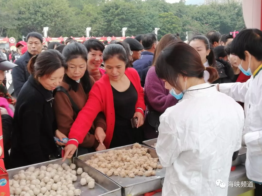 2019年长乐美食嘉年华开启 2万人品小吃忆乡愁-中国网