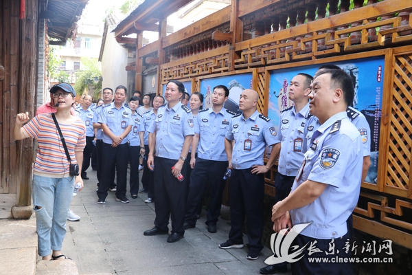 区公安局第二、三、四党支部开展“不忘初心、牢记使命”主题党日活动