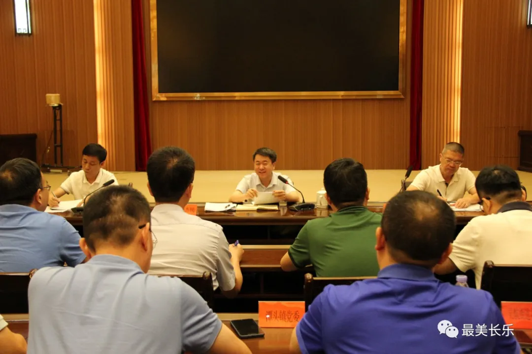 何杰民对生活垃圾分类工作进行再部署再推进
