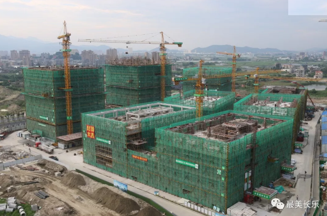【抓项目 促发展】中国东南大数据产业园研发楼三期A地块项目月底全部封顶，预计年底竣工