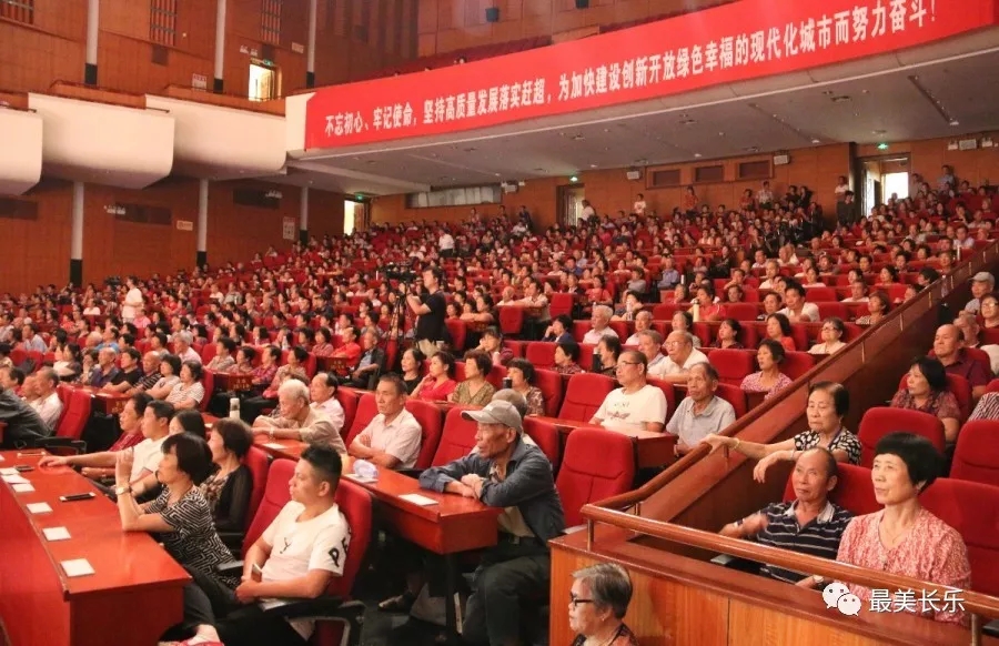 精彩！这场公演吸引了近千人，你来了吗？