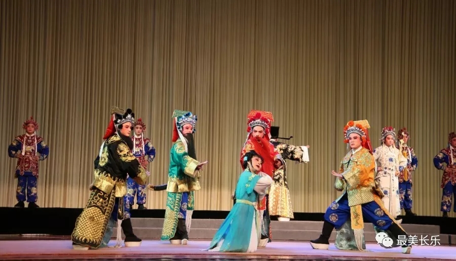 精彩！这场公演吸引了近千人，你来了吗？