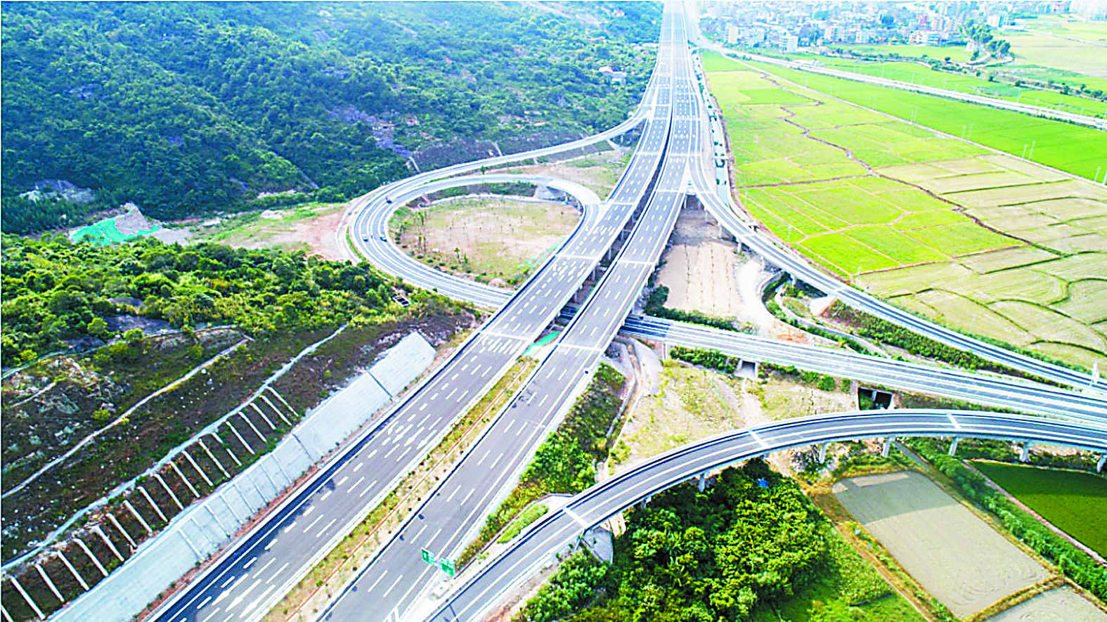 长平高速公路项目获评省级荣誉称号