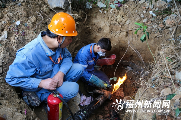 城区老旧燃气管网改造升级 年内140座居民楼完成改造