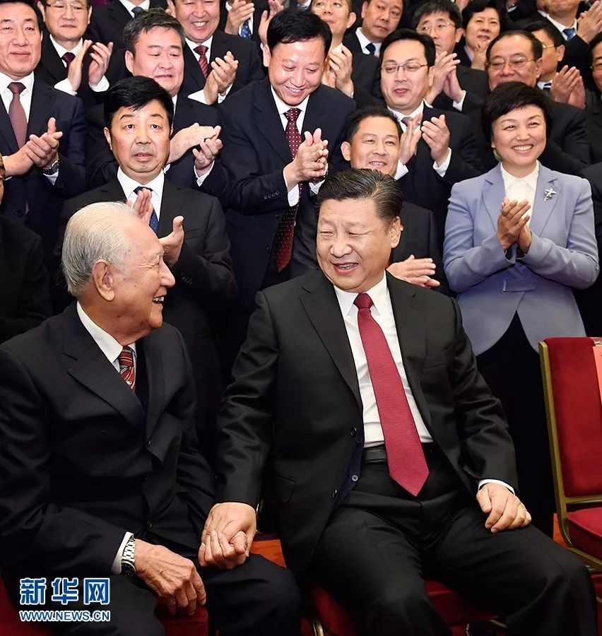 习近平这样践行科技强国梦