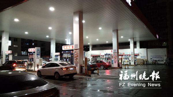国际原油价格上涨　92号汽油本周或突破8元/升　