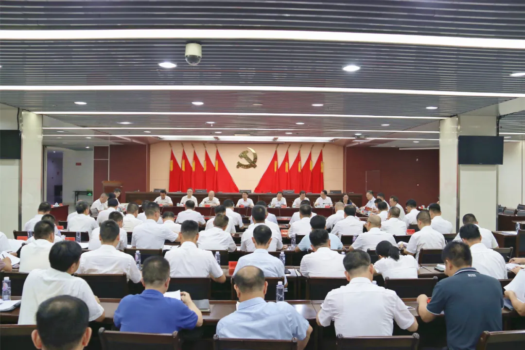 区委常委会召开会议 传达学习贯彻习近平总书记重要讲话重要指示批示精神