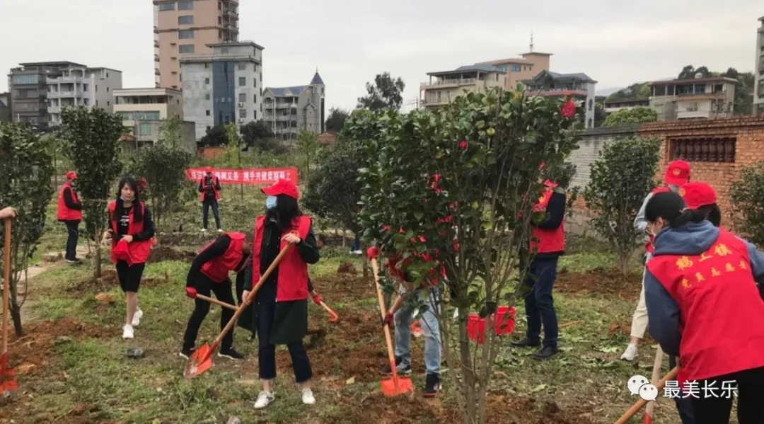 不负春日，他们为大自然增添动人色彩