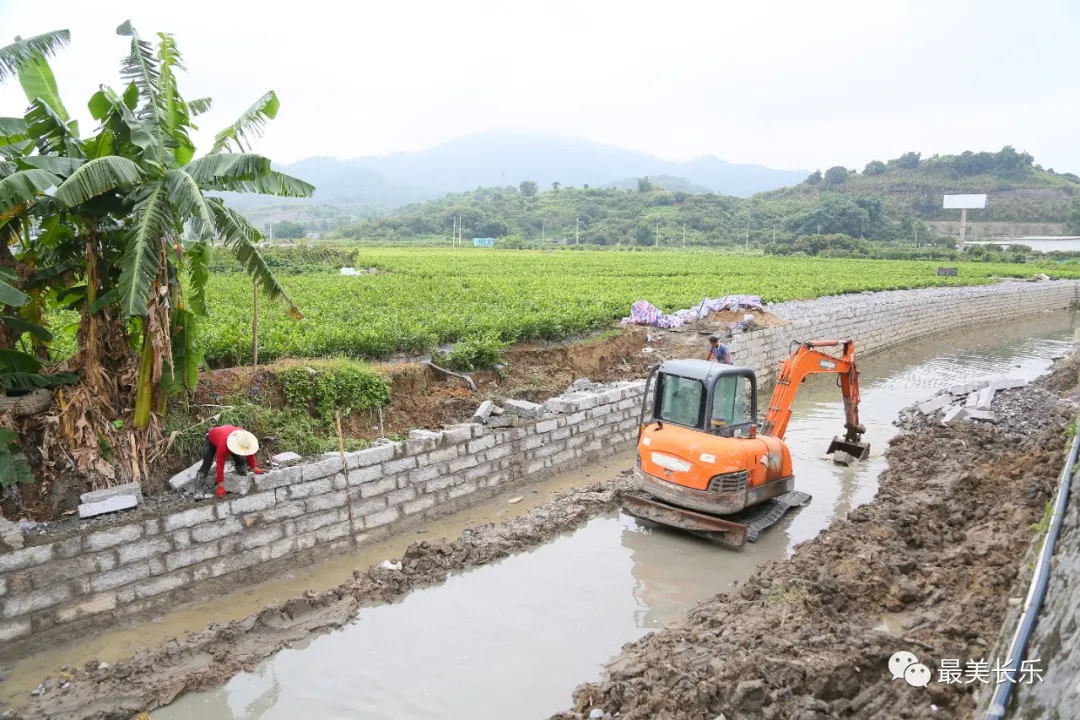 黄石村护坡及木栈道建设工程计划9月前完工