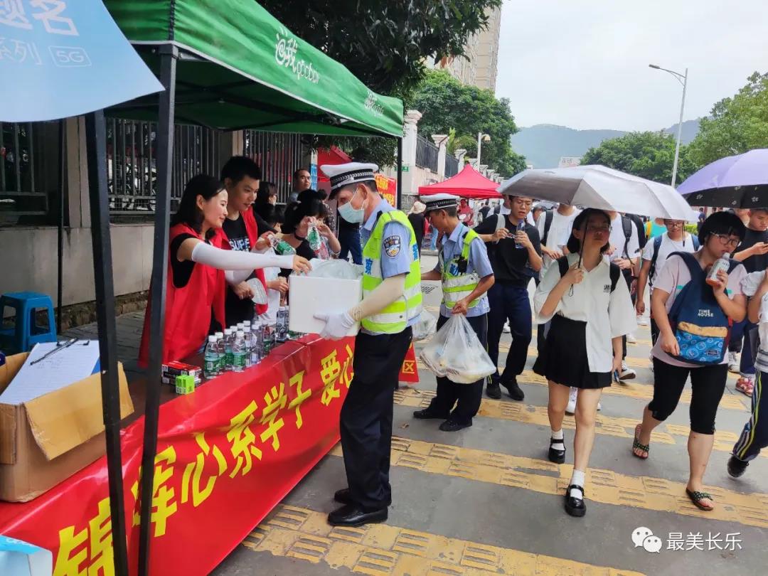 航城街道：学党史办实事　居民安心更暖心