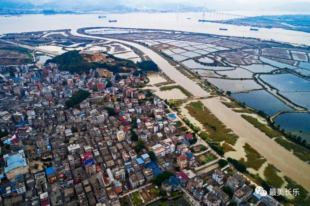 一处河流一处景 碧水清风满眼新 ——我区全面铺开示范河道建设工作并取得良好成效