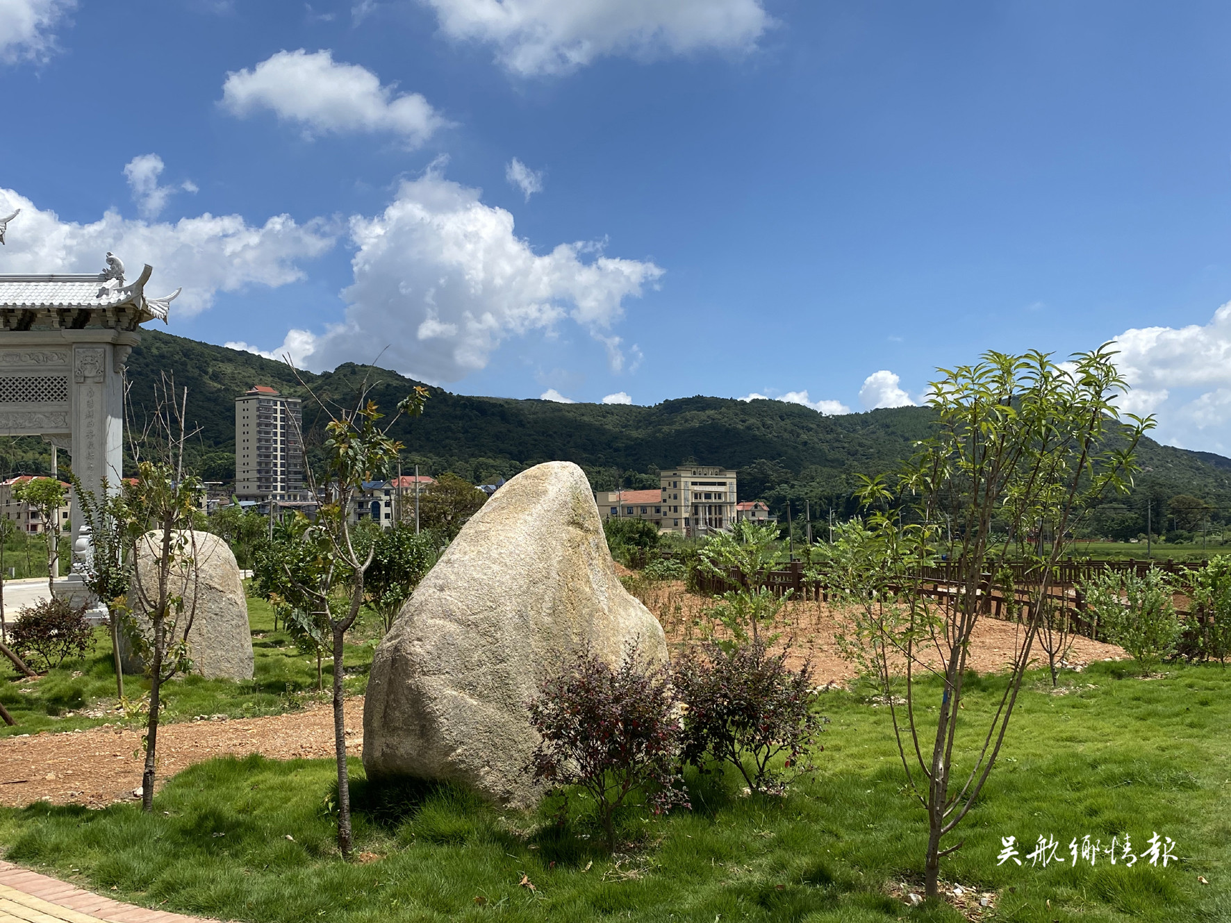 百亩百香果香飘溪湄 特色产业助力乡村振兴