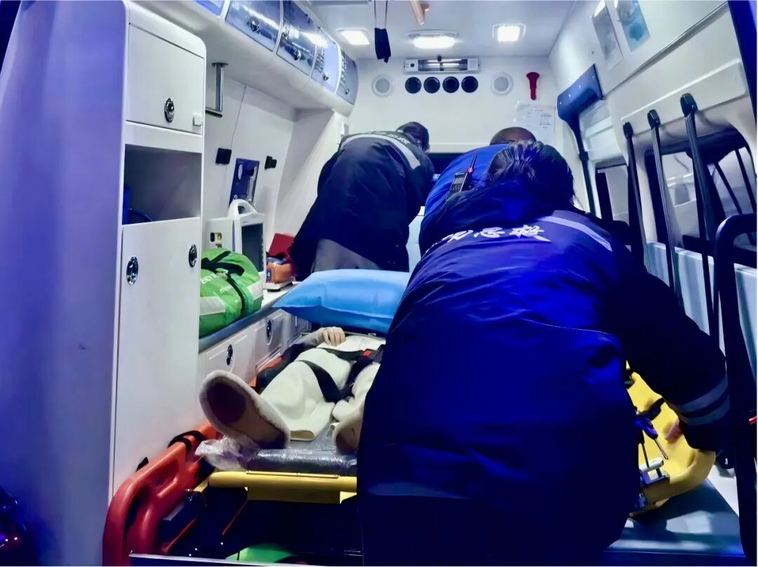 长乐机场这场生死救援，暖了远在青岛的一家人