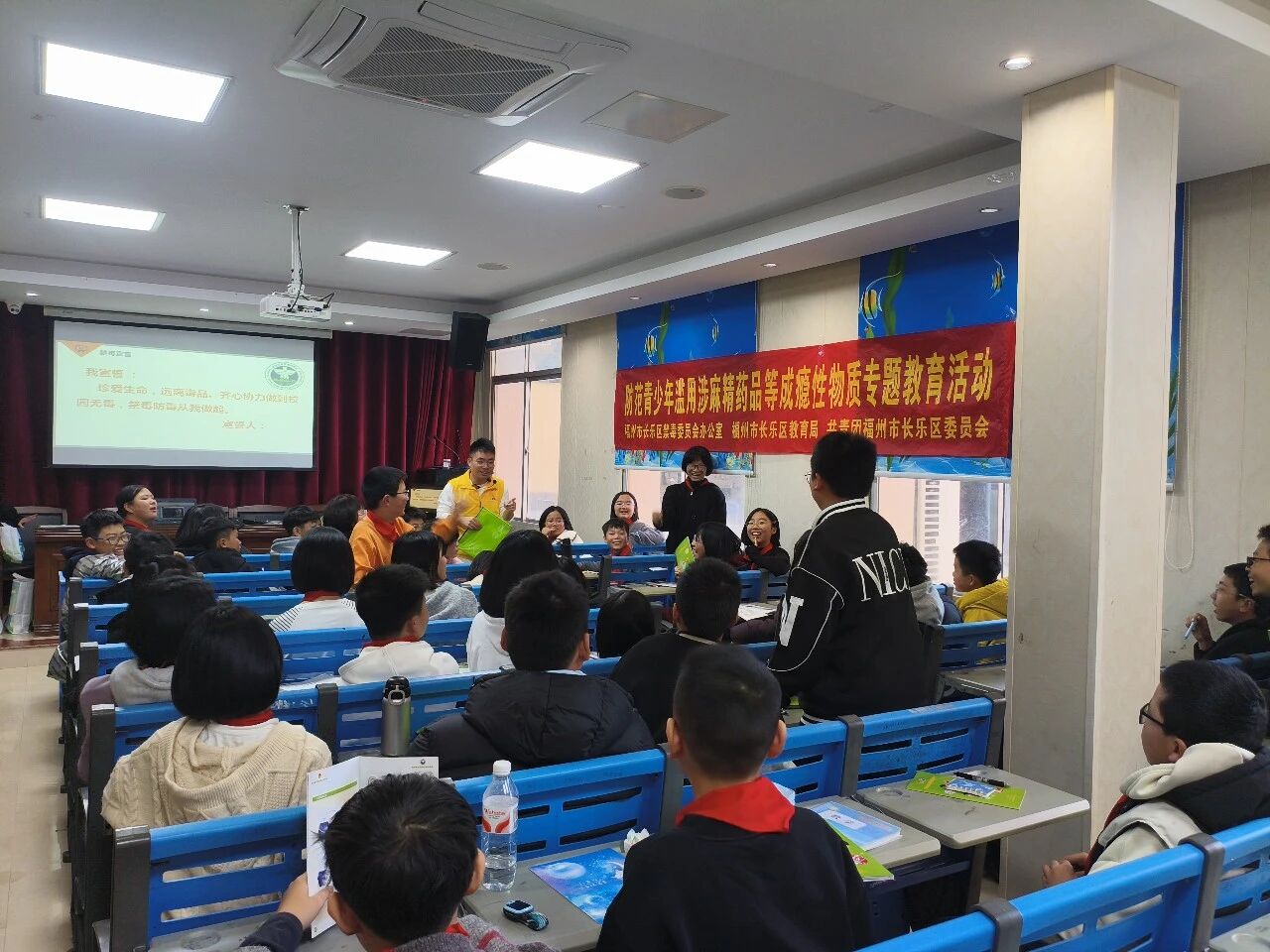 长乐区三溪中学这堂课，撕开“奶茶包”的真面目！