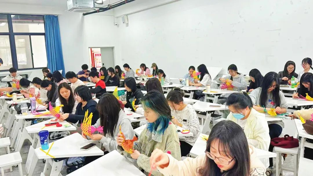 就在最近！长乐校园内掀起热潮！