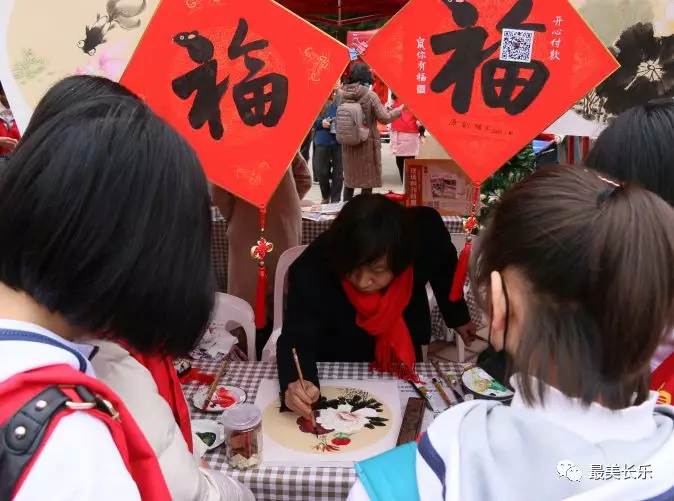 【红红火火过大年】今天你来打卡了吗？这场年味市集好吃又好玩！