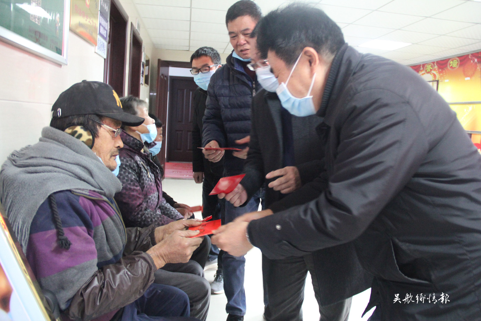 区慈善总会开展“情暖长乐——施克灼先生慈善基金”专场慰问活动