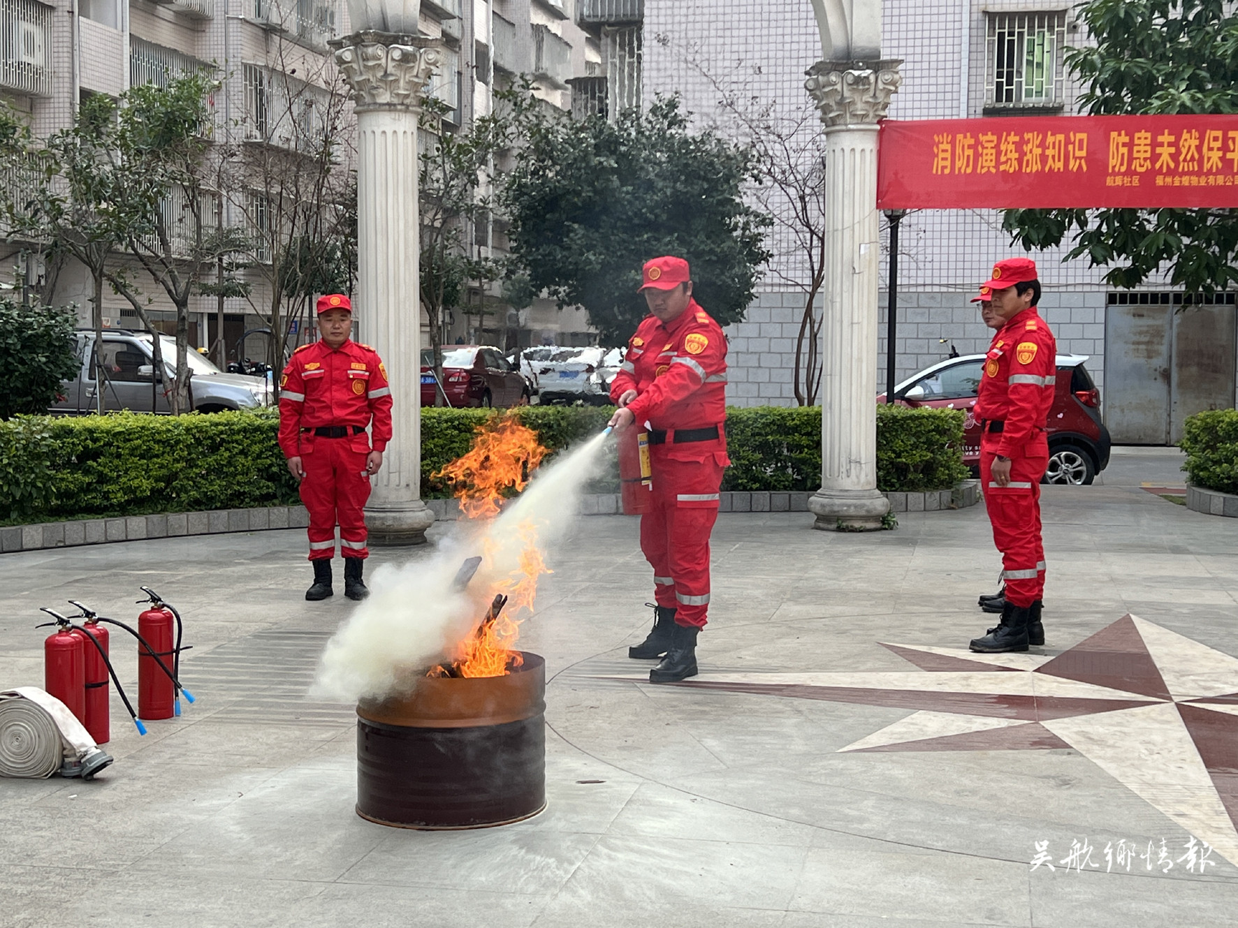 【网络中国节•春节】城有温度 人享温暖