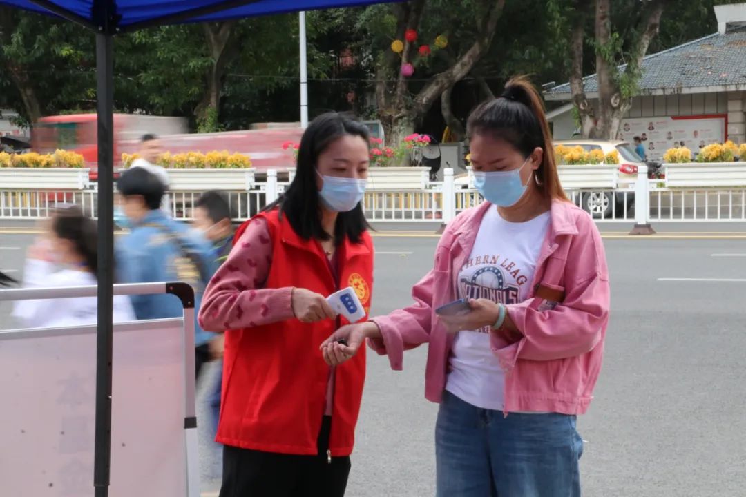 万名干部下基层 | 温暖！战“疫”一线，他们一直都在......