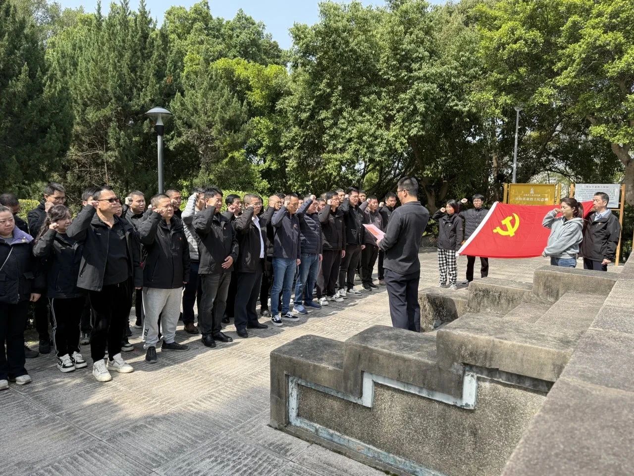 【网络中国节•清明】山河不忘，长乐把对你们的思念种进春天里