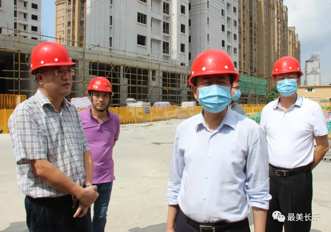 何杰民带队现场推动文明城市创建工作 何杰民带队现场推动文明城市创建工作