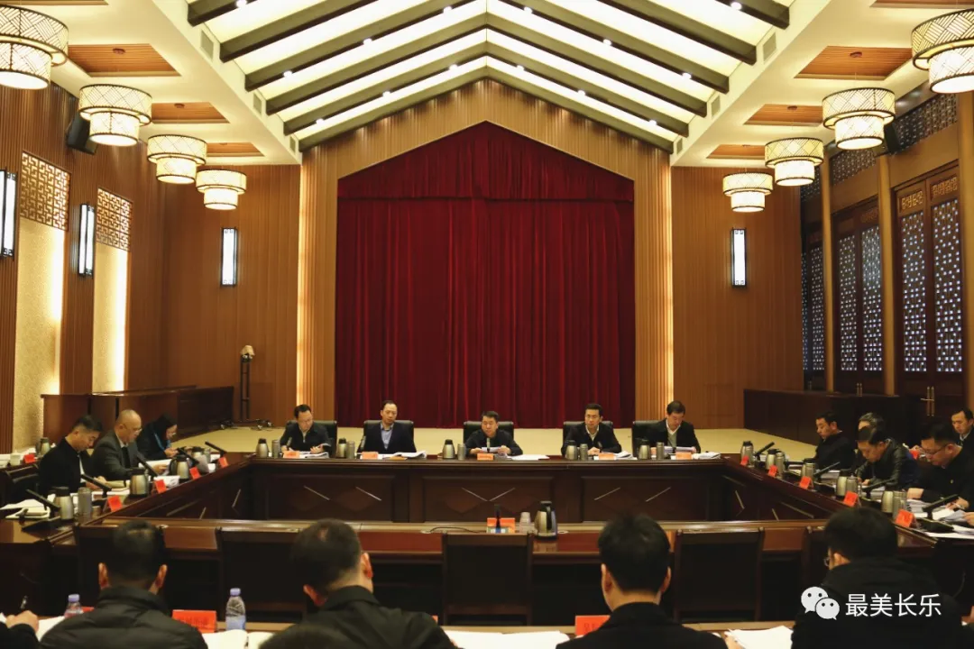 区委常委会召开会议 传达学习贯彻习近平总书记重要讲话精神