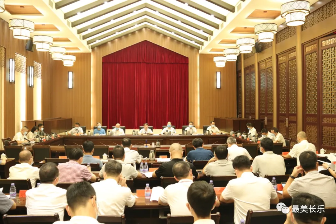 区委常委会会议召开 传达学习习近平总书记重要讲话重要文章重要回信精神