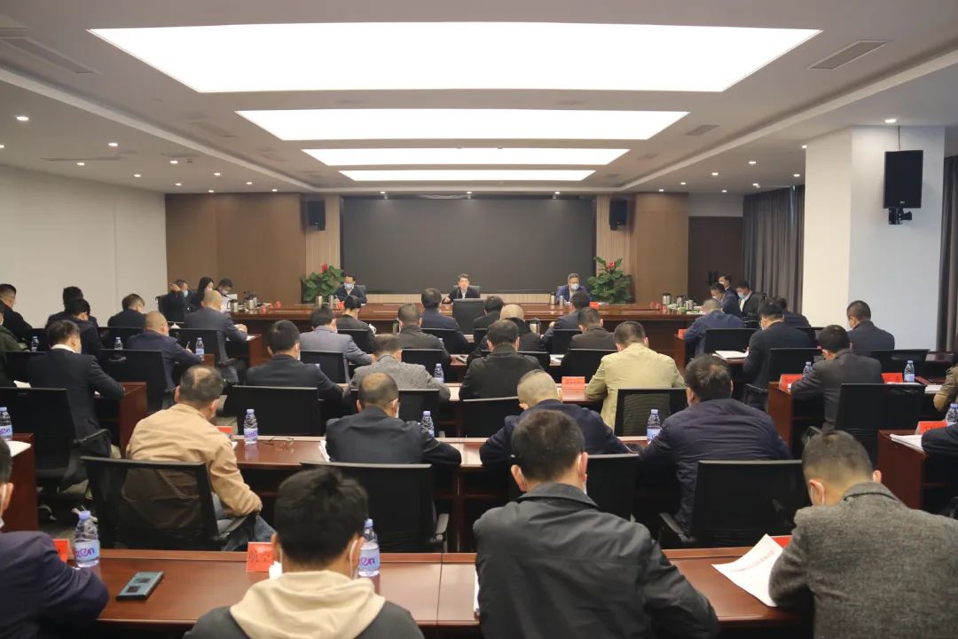 区委常委会召开会议 传达学习贯彻习近平总书记重要讲话文章精神