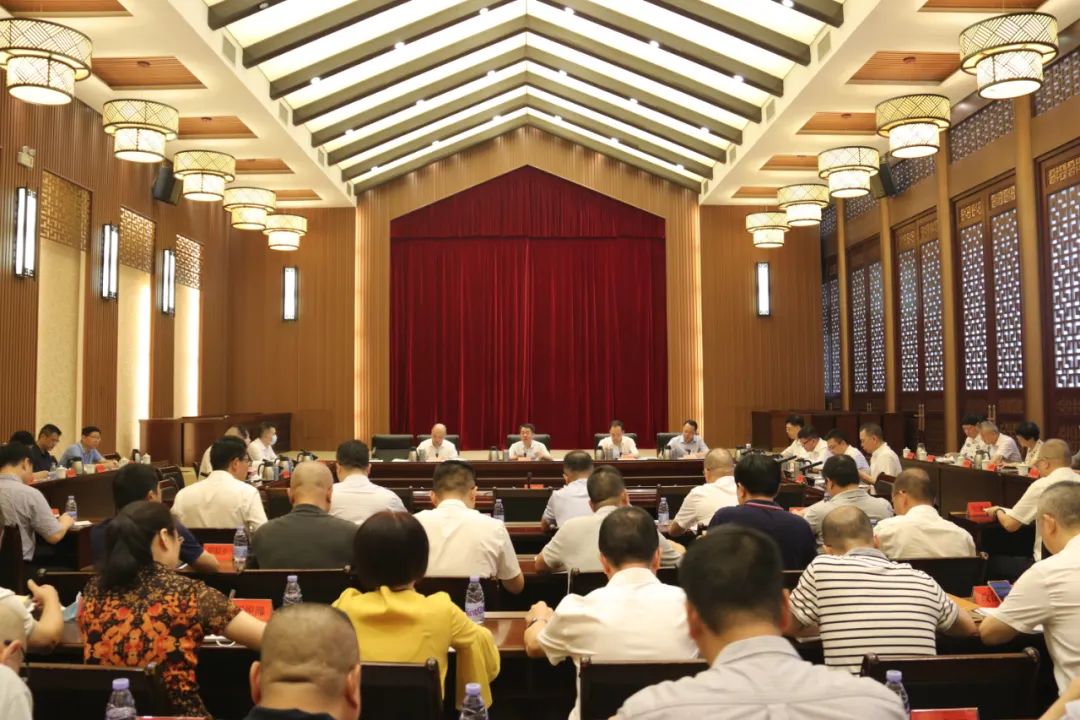 区委常委会召开会议 传达学习贯彻习近平总书记重要讲话重要贺信重要文章精神