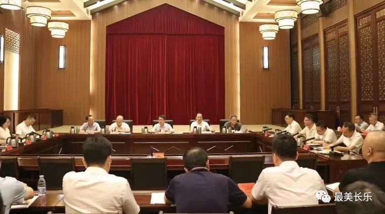 区委常委会召开会议 传达学习贯彻习近平总书记重要讲话重要文章精神