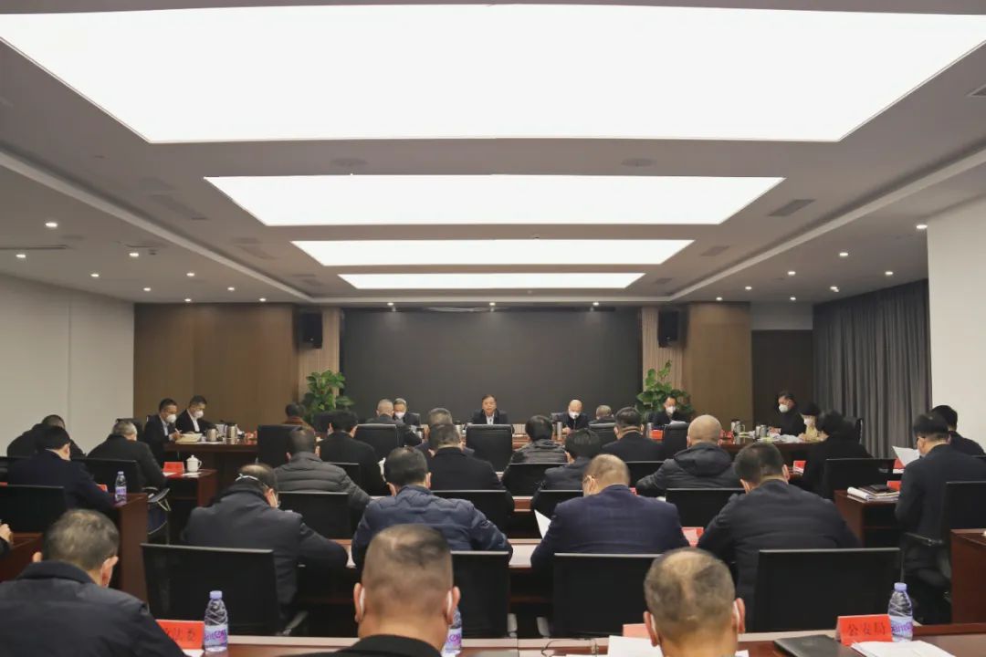 区委常委会召开会议 传达学习贯彻习近平总书记重要讲话重要指示重要贺信精神