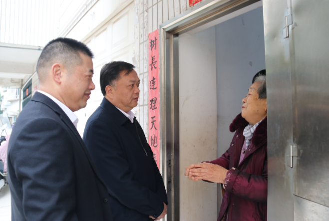 慰问送温情 关怀暖人心 张帆带队开展“两节”慰问活动