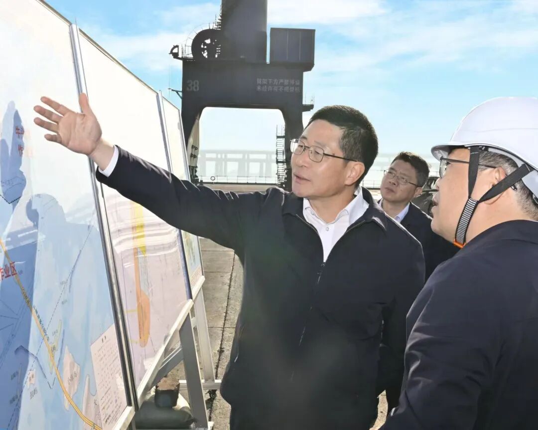 兰文宣讲党的二十届四中全会精神并开展码头港口发展专题调研活动