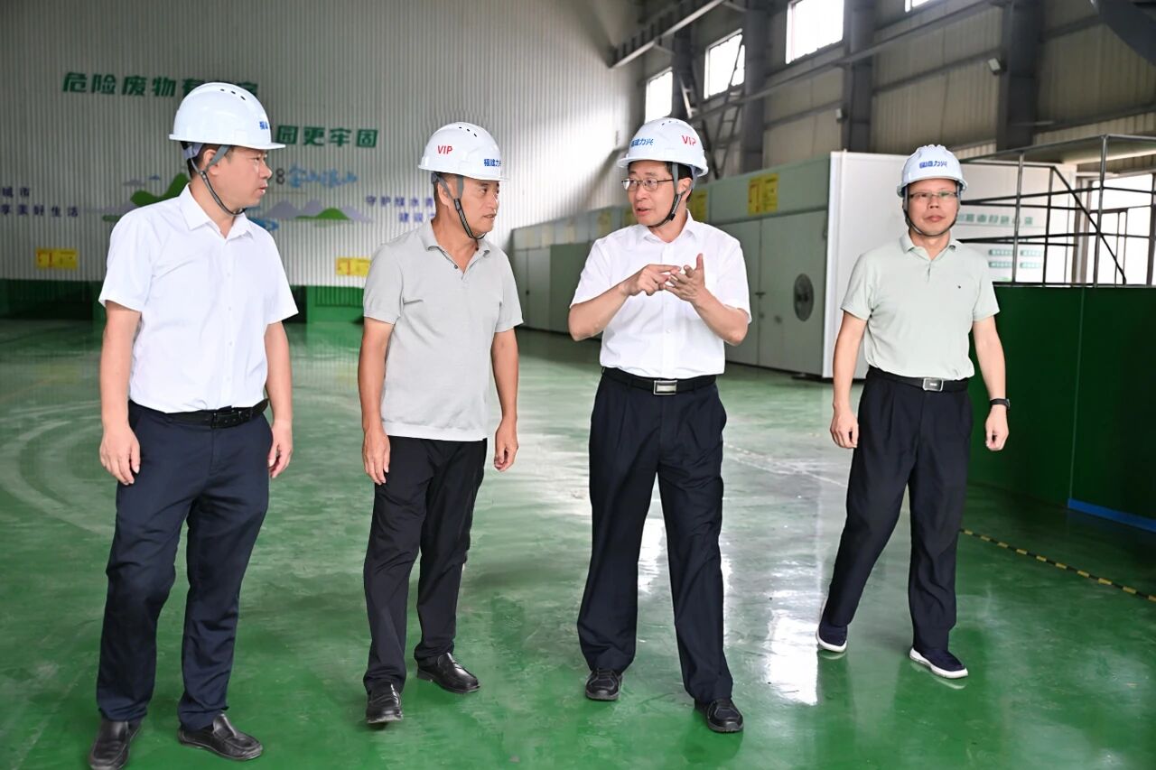 兰文检查生态环保、安全生产工作