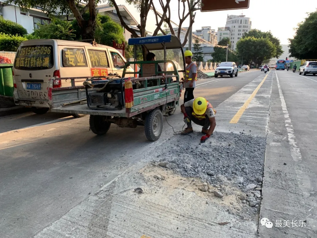 爱心路改造工程已启动建设，计划春节前道路全线通车