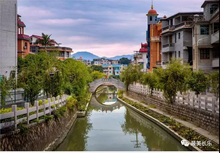 福建本土院线电影《三十而丽》在猴屿举行开机仪式