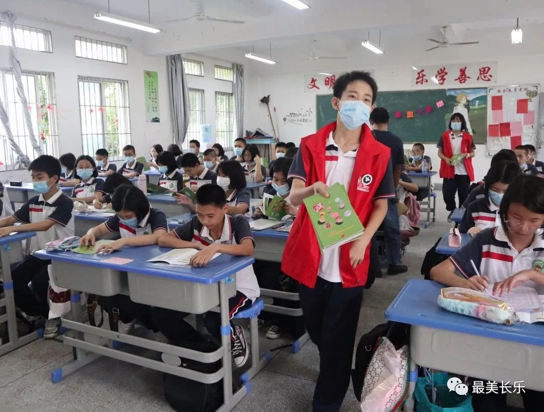 禁毒宣传 青少年志愿者在行动