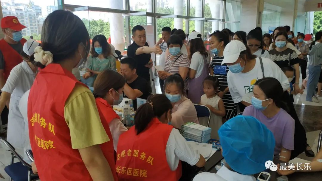 【我为群众办实事】健康送到家门口 义诊活动暖人心
