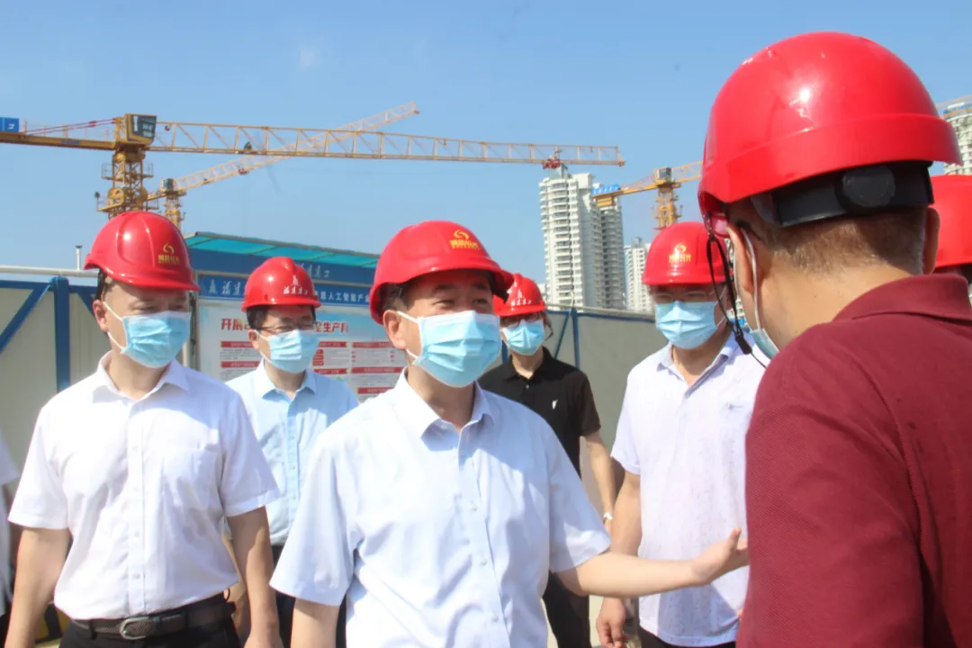 区领导调研“当先锋争一流·攻坚120天”主题活动暨检查疫情防控工作、推动村级组织换届