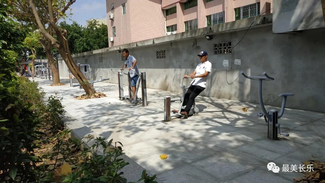 荒废地“变身”村民健身休闲好去处