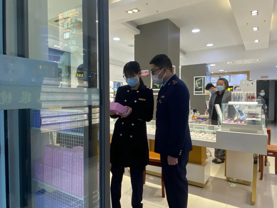 为助推诚信经营，我区举行了这场活动……