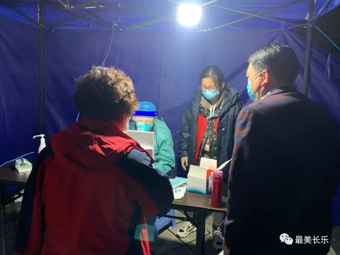 ​疫情期间，他们成为微信步数达人......