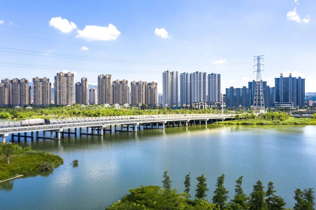 长乐：加快建设现代化国际城市重要窗口