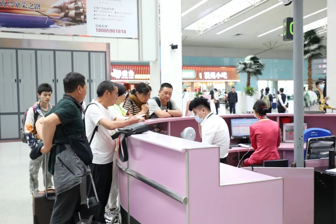 预计1536架次，22.3万余人次！这个“五一”，他们坚守“如一”！