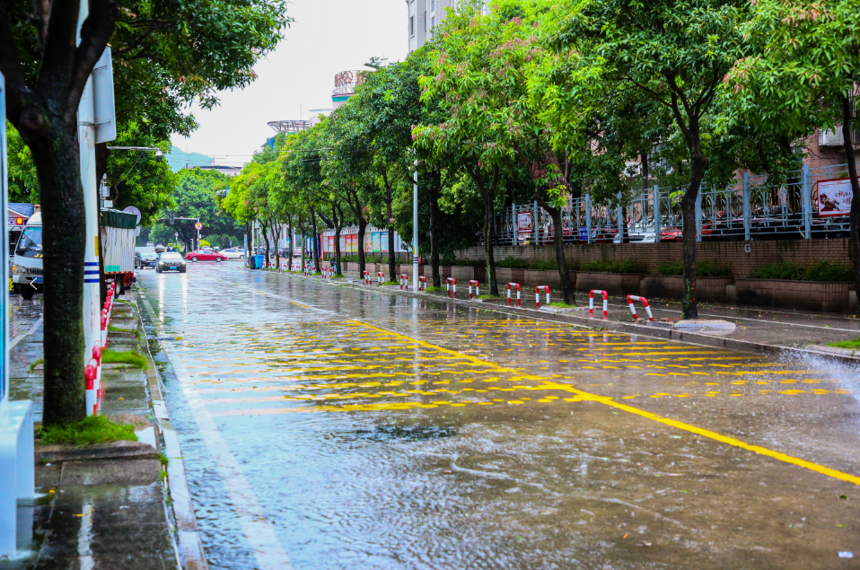 暴雨、大雨！最新警报！雨要持续到……