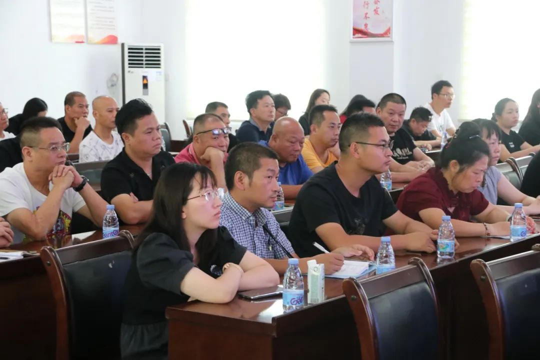 “宣”有特色，“讲”入人心，这场宣讲接地气 聚人气！